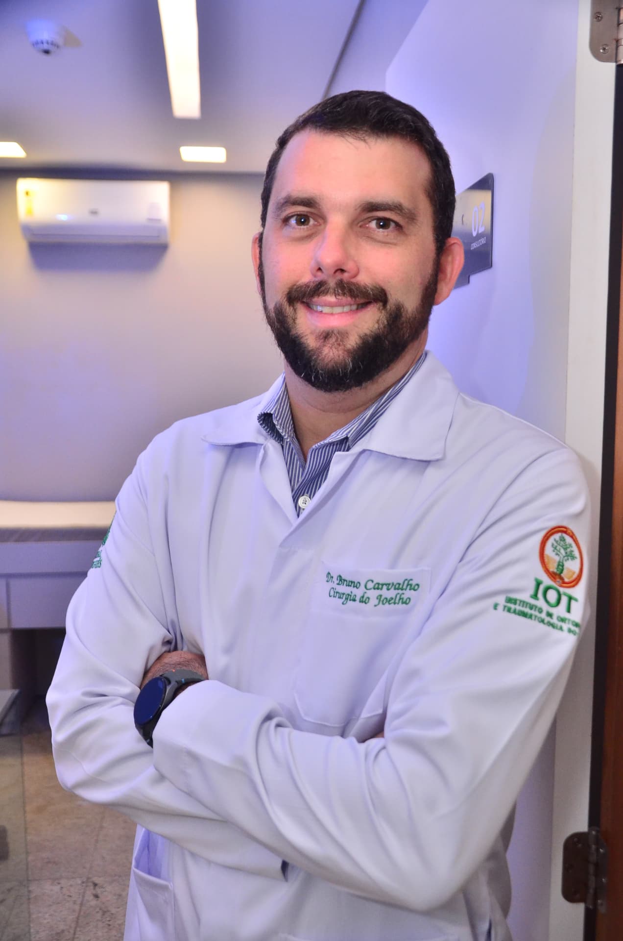 Dr. Bruno Carvalho, especialista em cirurgia do joelho em Recife